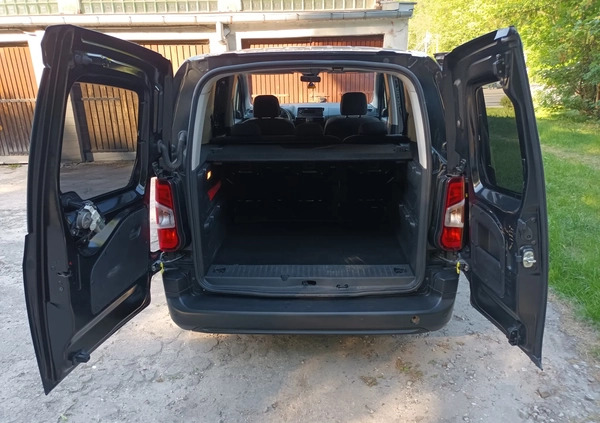 Toyota Proace City Verso cena 63700 przebieg: 101000, rok produkcji 2020 z Warszawa małe 37